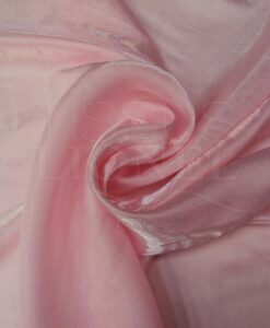 Satin changeante rose pale