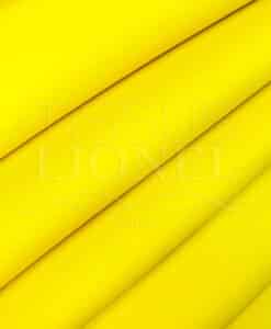 Scuba jaune