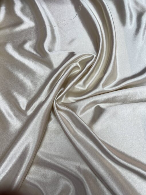 Crêpe envers satin beige