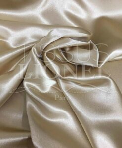 Crêpe envers satin beige or