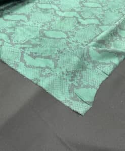 Alternative view of Suédine imprimé serpent vert bouteille