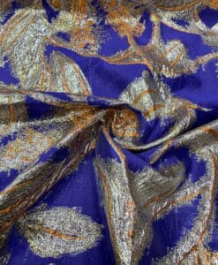 Brocard fleuri violet fond or