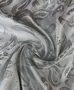 Jacquard fond blanc imprimé cachemire argent