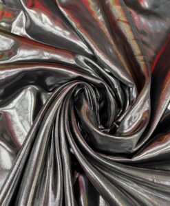 Satin lamé argent fond noir
