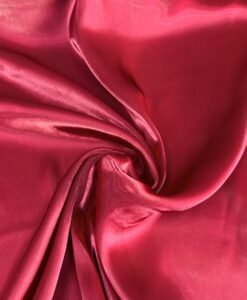 Satin liquide bordeaux