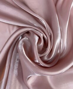 Satin liquide rose nude