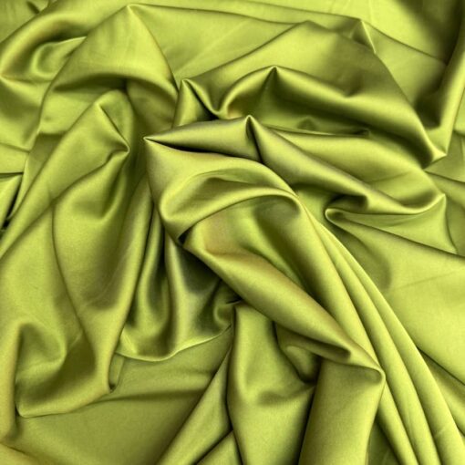 Satin touché de soie vert olive – Image 2