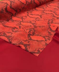 Alternative view of Suédine imprimé serpent rouge