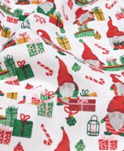 Tissu Coton imprime Gnome Cadeaux de Noël
