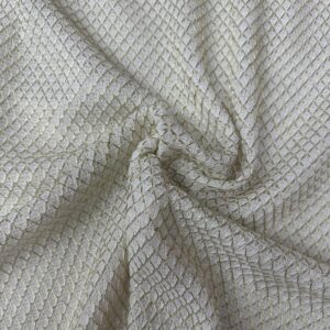 Tissu effet cotte de maille blanc et or