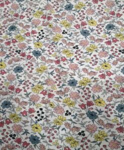 Tissu toucher de soie motif florales 1
