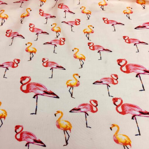 Tissu voile viscose imprimé flamant rose blanc cassé